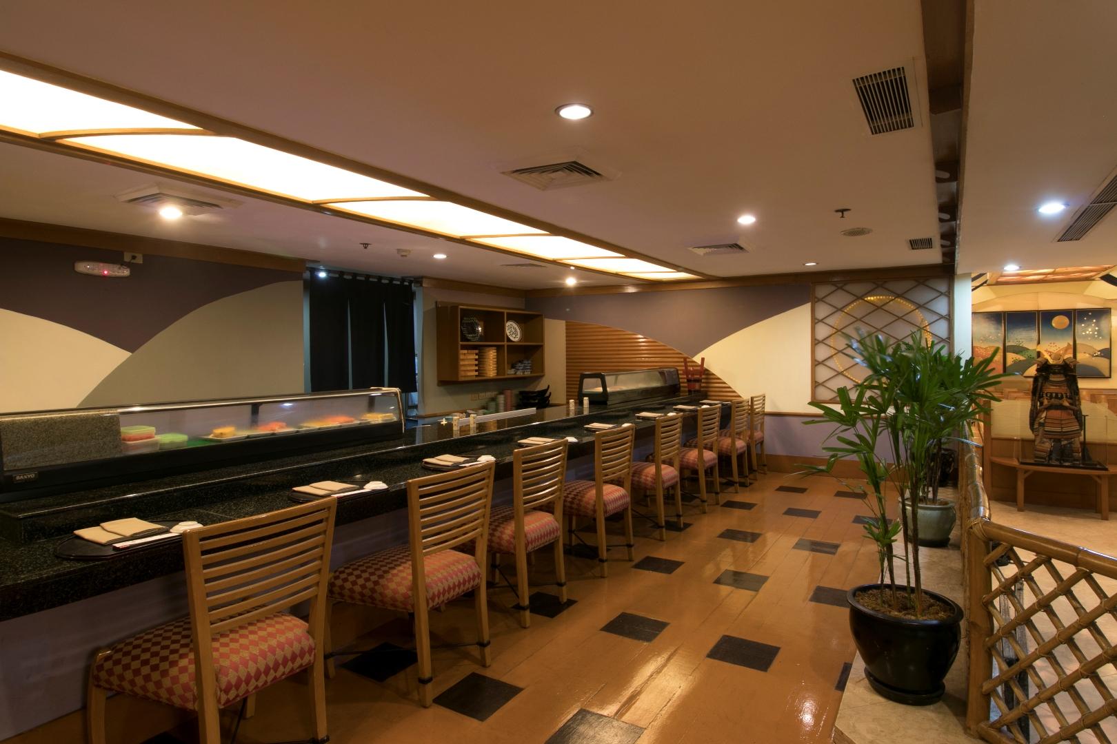 Century Park Hotel Manila Exterior photo