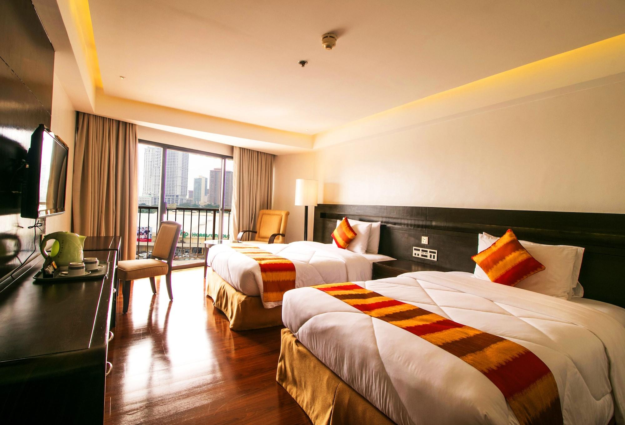 Century Park Hotel Manila Exterior photo