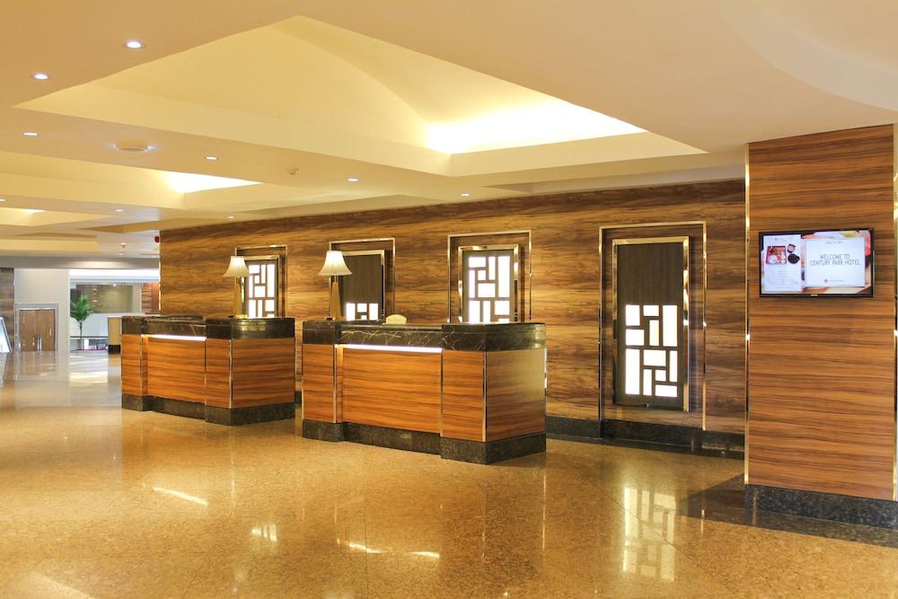 Century Park Hotel Manila Exterior photo
